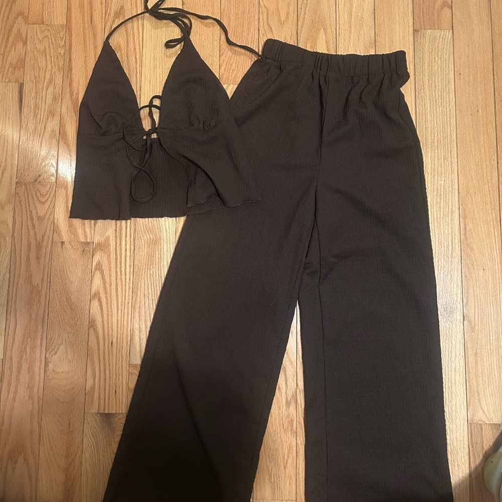 Brown lounge set